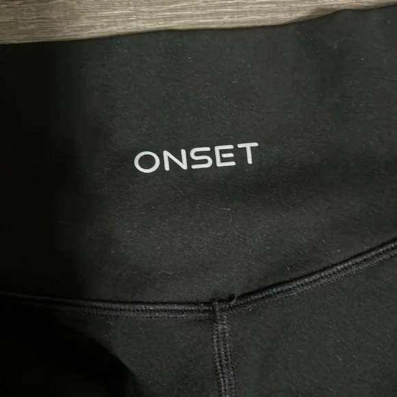 ONSET brand workout set XS BLACK Aura Collection - Picture 7 of 8